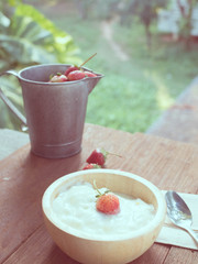 strawberry yogurt, with fresh strawberries