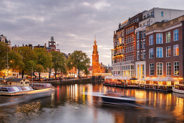Fototapeta premium Amsterdam canal -netherland Holland