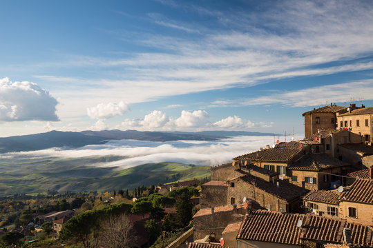 la nebbia avanza