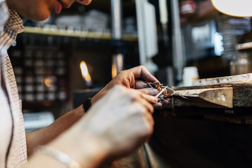 Jewelery polishing ring