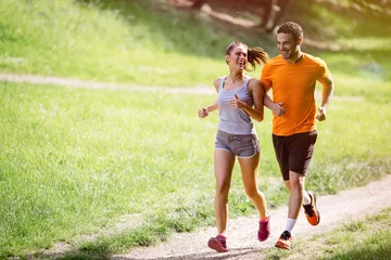 Papier Peint photo autocollant Jogging Couple jogging en plein air