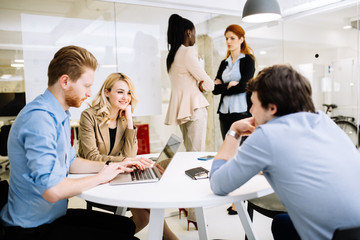 Fototapeta premium Creative business people brainstorming