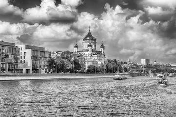 Fototapeta premium Cathedral of Christ the Saviour, iconic landmark in Moscow, Russ