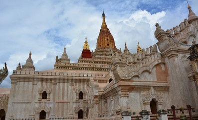 Fototapeta premium Old pagoda,landscape views,temple.