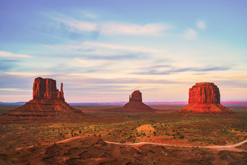 Fototapeta na wymiar overlook view of Monument valleys in the sunset,Arizona,usa.
