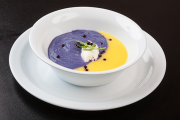 Red cabbage puree soup