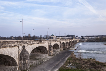 Fototapeta na wymiar Pont Wilson in Tours, France.