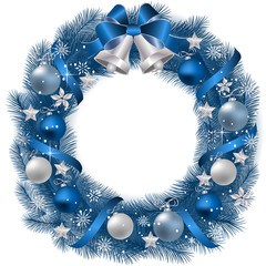 Traditional Christmas Wreath - 128989098