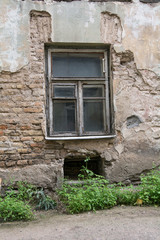 Fototapeta na wymiar Old European building decay