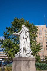 Fototapeta premium Statue of Louis XVI in downtown Louisville