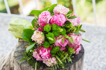 Pink roses wedding bouquet