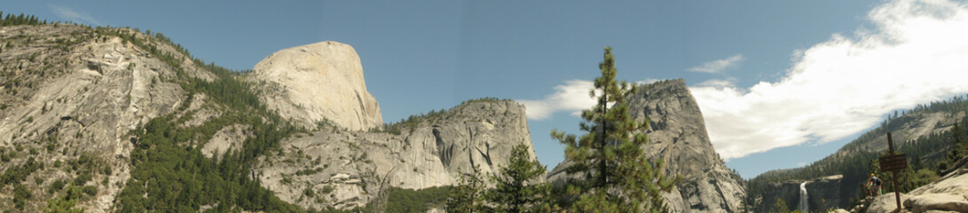 Yosemite Panorama from the John Muir trail