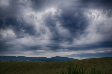 Obraz premium Clouds before the storm. Slovakia