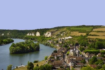 Fototapeta na wymiar les Andelys (27700) et l'île du château, département de l'Eure en région Normandie, France