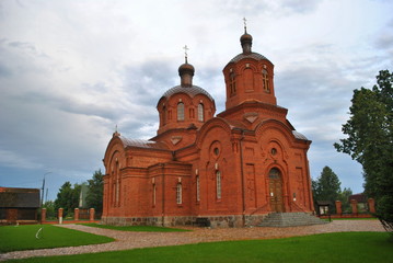 Fototapeta na wymiar Cerkiew św. Mikołaja w Białowieży