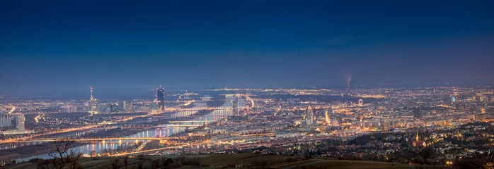 Zelfklevend Fotobehang Panorama Of Vienna At Night © coralimages