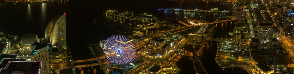 Fototapeta na wymiar Night view of Yokohama panorama2