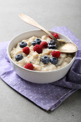 breakfast aot flakes in bowl