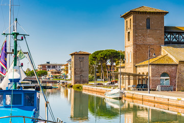 Naklejka premium salt storehouse