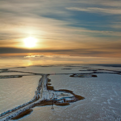 Obraz premium Oilfield on the Samolor lake, top view