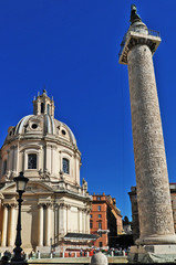 Obraz premium Roma, colonna Traiana e Santa Maria di Loreto