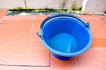 Naklejka premium Bucket water