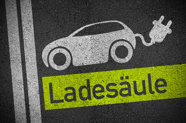 E-Mobilität Ladesäule E-Mobility