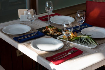 served table in a restaurant