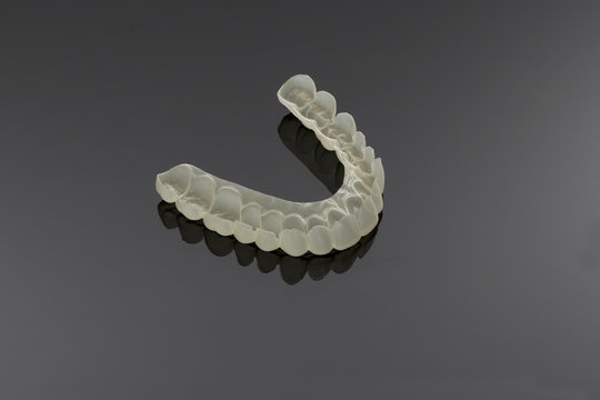 cosmetic snap on