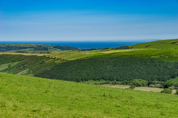 Fototapeta na wymiar Die herrliche Hügellandschaft bei Trefeurig, Credigion in Wales 