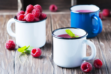 Russian kissel with raspberry and mint