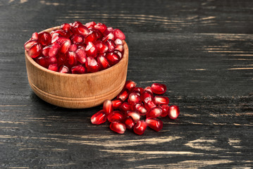 Grains pomegranate in bowl
