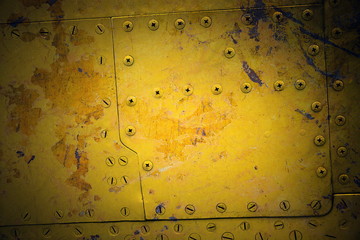 Worn metal plate