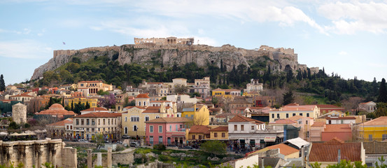 Fototapeta na wymiar Panoramic view of Athens city with Acropolis