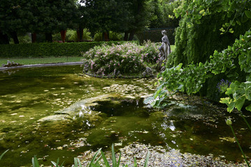 Borgo antico, interni, esterni e botanica