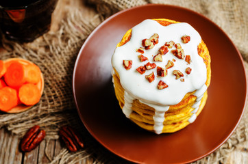 Carrot pancakes with sweet Greek yogurt sauce