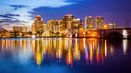 Fototapeta na wymiar West Palm Beach, Florida Skyline and City Lights at Night