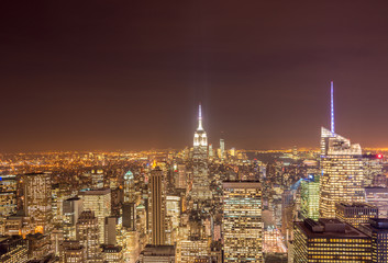 Fototapeta premium Night view of New York Manhattan during sunset