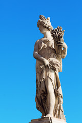 statue on a bridge in Florence