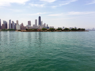 Fototapeta na wymiar Chicago downtown skyline from ferry