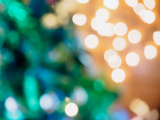 Obraz premium Christmas tree with bokeh light blur background