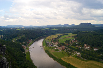 Elbtal im Elbsandsteingebirge