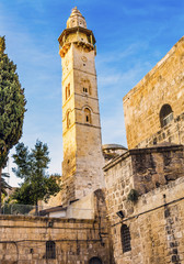 Obraz premium Islamnic Minaret Mosque of Omar Islamic Mosque Jerusalem Israel