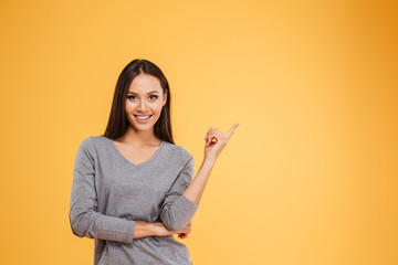 Young model pointing upwards