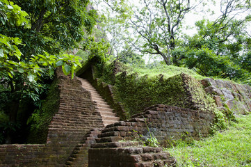 Sigiriya Boulder Garden - Sri Lanka © Adwo