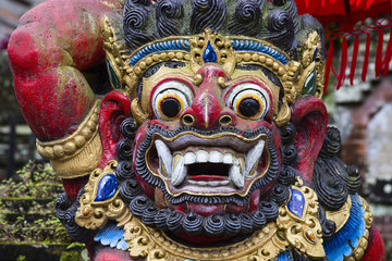 Fototapeta na wymiar Balinese God statue in Central Bali temple. Indonesia