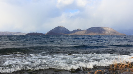 北海道洞爺湖　冬の湖畔