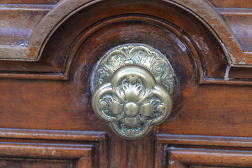 Poignées heurtoirs décorations de portes