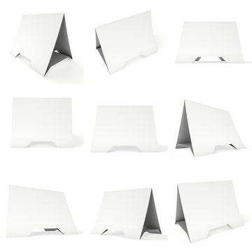 Blank paper tent card set. 3d render illustration isolated. Table card mock up on white background.