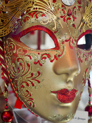 Venice gold mask